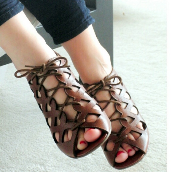 GENTLE SOULS - "OKEY DOKEY" LEATHER  SHOES Brown - Picture 2 of 8